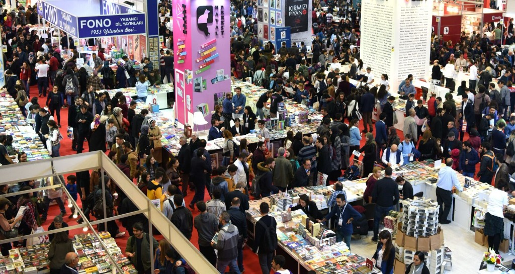Erzurum Kitap Fuarı Canlı Fuar Atmosferi